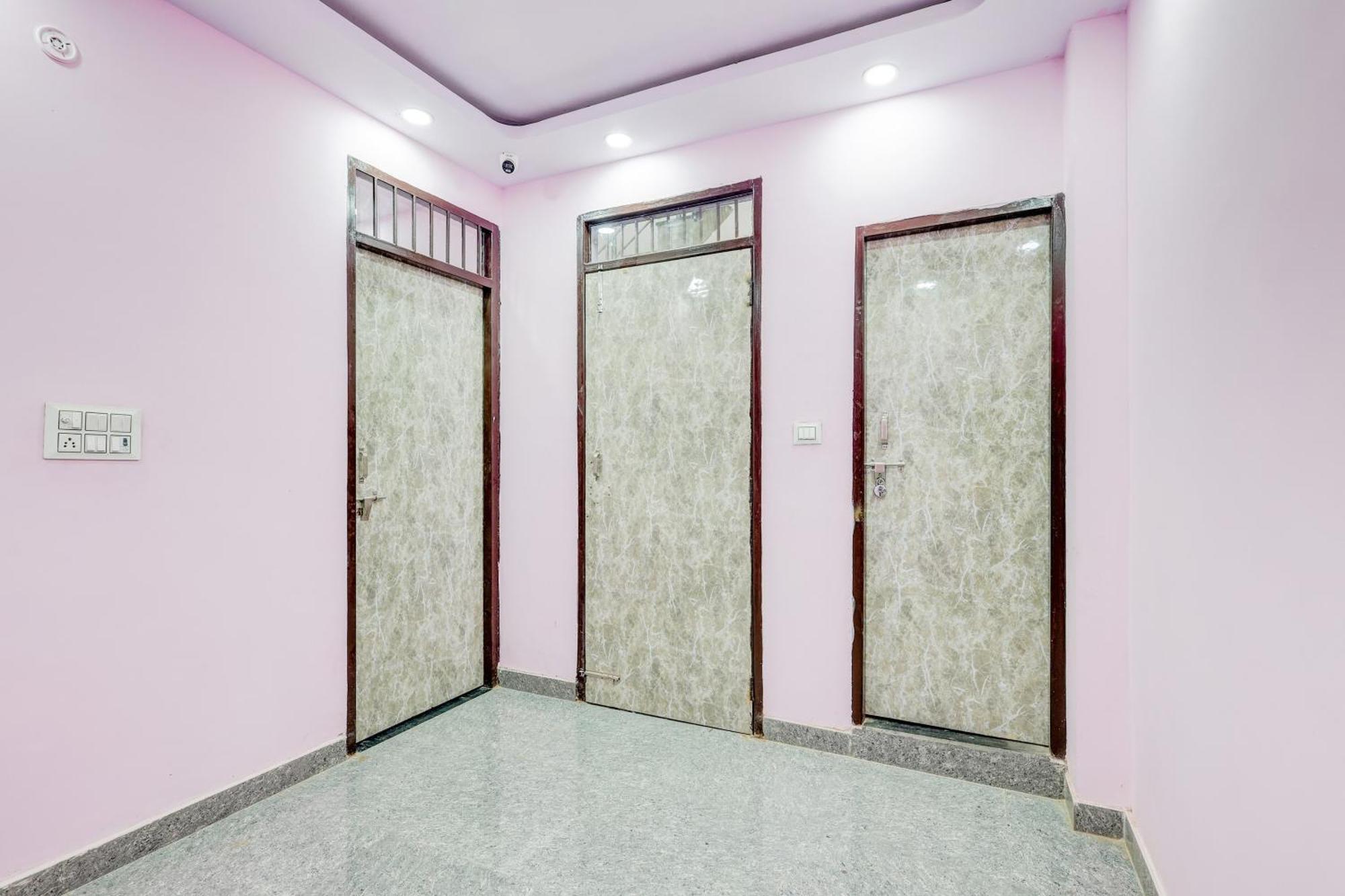 Hotel O Govind Residency Nova Deli Exterior foto